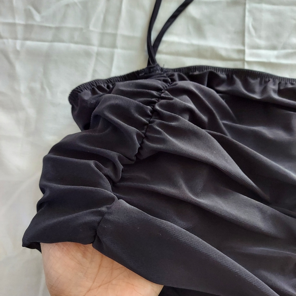 Black top - Picture 2 of 4